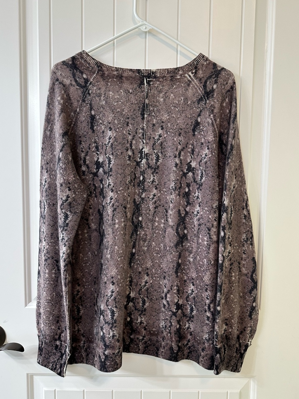 We The Free Free PeopleCashmere Animal Print Size-XL - Picture 4 of 10